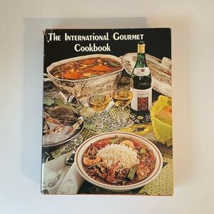 The International Gourmet Cookbook by Jules Bond Vintage Hardcover 1979